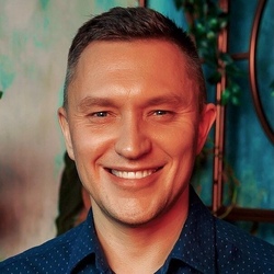Антон Белехов